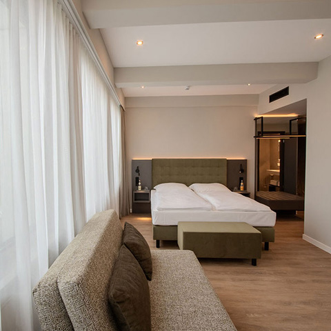 Spacious Room at east five hotel